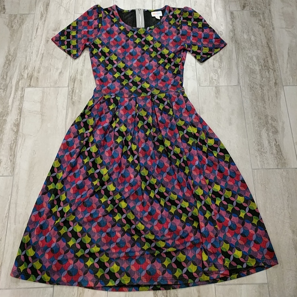 XS Lularoe Amelia, bright summer print